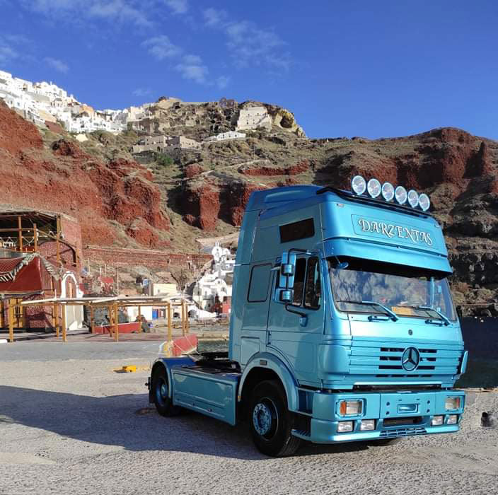 truck-santorini